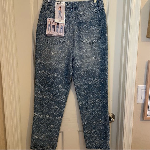 NEW Simple Society Womens Bandana Jeans Size 9/29 SUPER HIGH RISE Light Wash - Picture 4 of 7